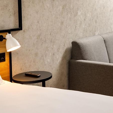 Ibis London Heathrow Terminal 5 Hotel Hillingdon Exterior foto
