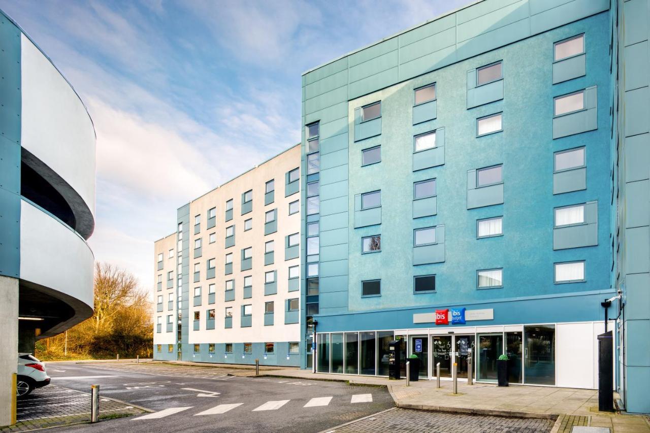 Ibis London Heathrow Terminal 5 Hotel Hillingdon Exterior foto