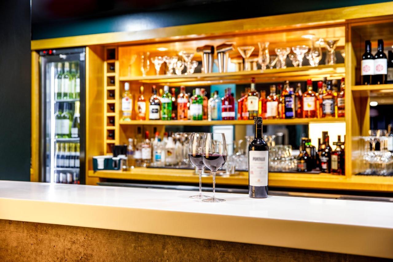 Ibis London Heathrow Terminal 5 Hotel Hillingdon Exterior foto